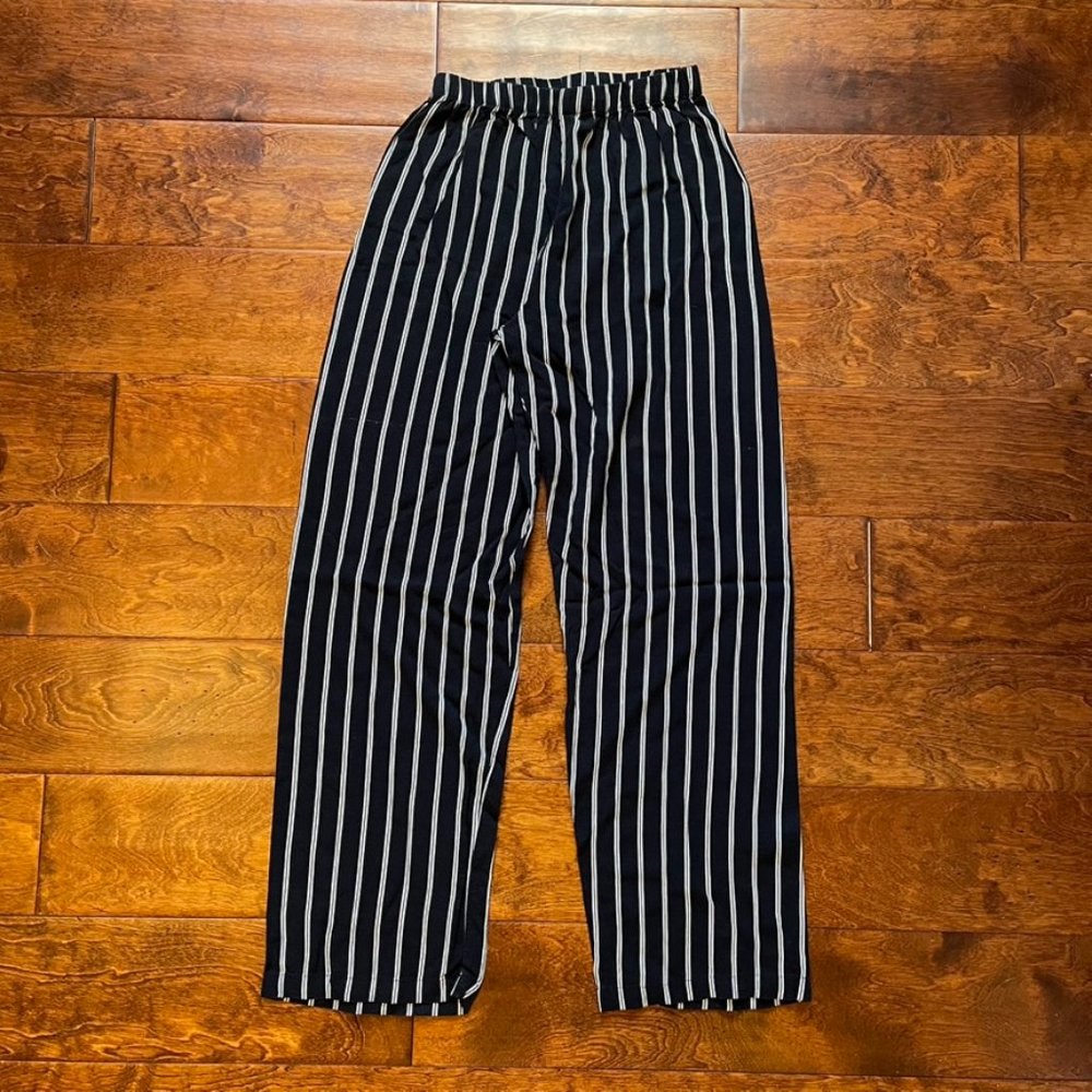 Brandy Melville navy/white stripe pant